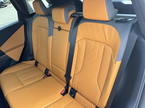 Used 2025 BMW X3 xDrive30i w/ Premium Package image 13