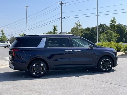 New 2026 Kia Carnival EX image 8