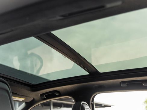 New 2025 Porsche Cayenne Turbo AWD/4WD image 26