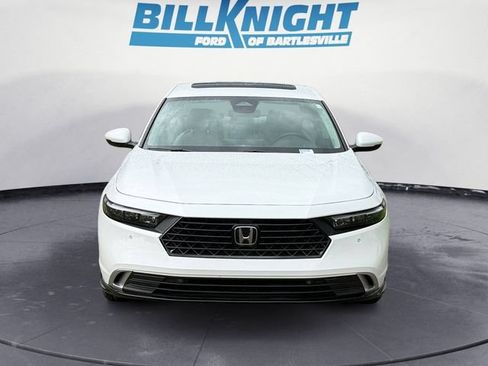 Used 2025 Honda Accord Touring image 8