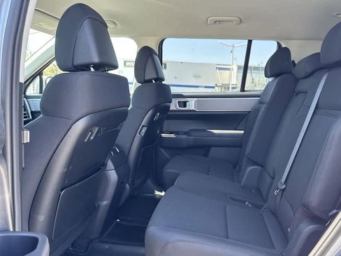 New 2026 Hyundai Santa Fe SE image 32