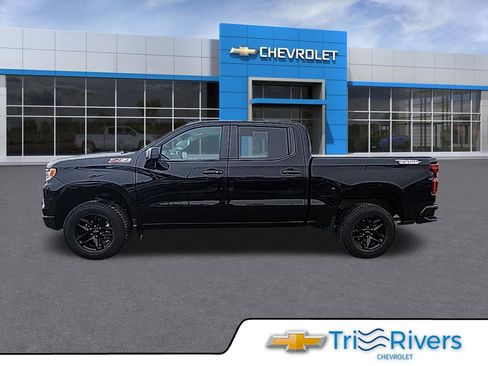 Used 2024 Chevrolet Silverado 1500 LT Trail Boss AWD/4WD image 2