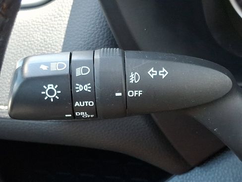 Used 2021 Toyota RAV4 XLE w/ Convenience Package AWD/4WD image 27