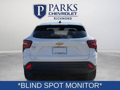 Certified 2024 Chevrolet Trax LS w/ Driver Confidence Package image 7
