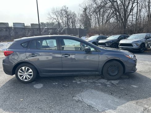 Used 2019 Subaru Impreza 2.0i image 3