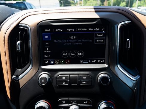 Used 2023 Chevrolet Silverado 3500 High Country w/ Z71 Off-Road Package image 15