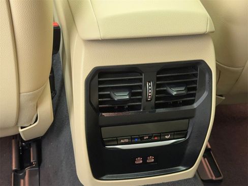 Used 2022 BMW i4 eDrive40 w/ Premium Package image 46