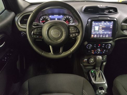 Used 2021 Jeep Renegade Latitude w/ Luxury Group II AWD/4WD image 22
