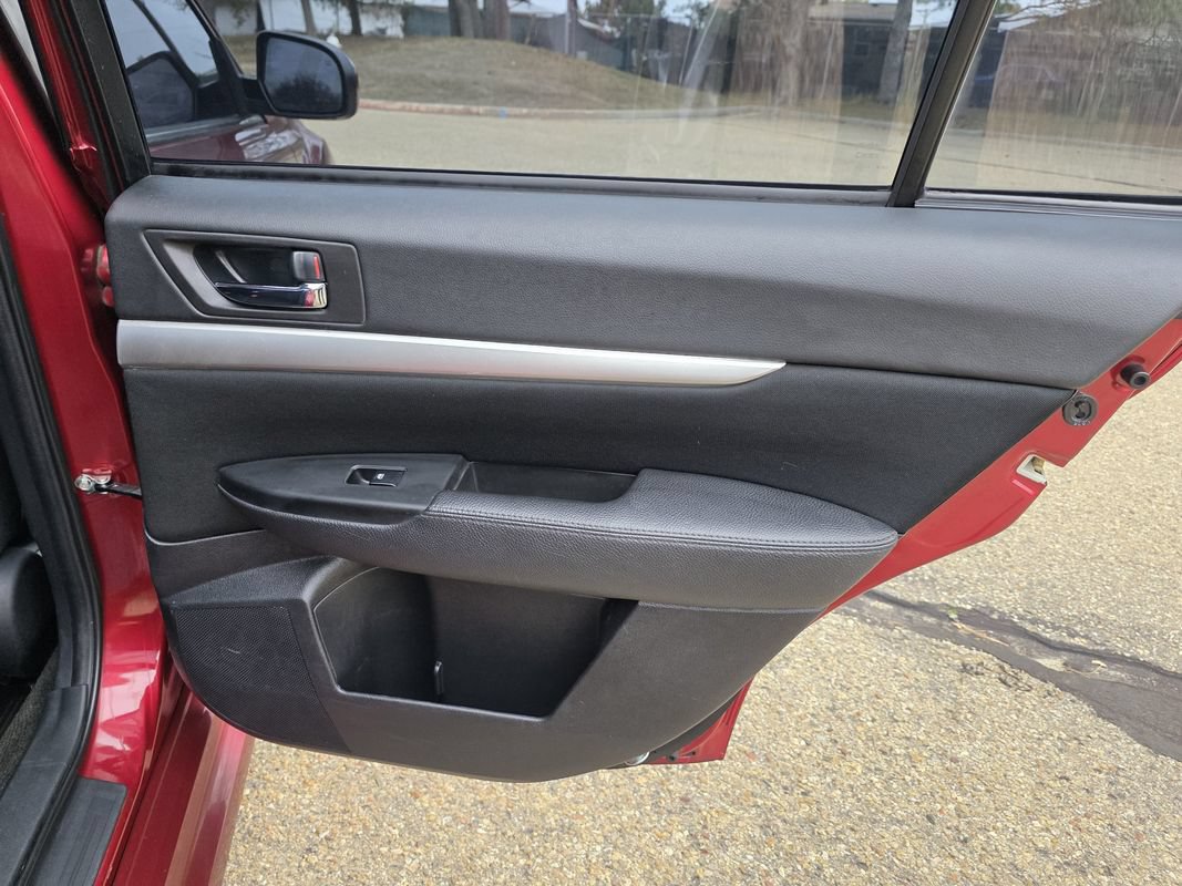 Used 2013 Subaru Legacy 2.5i Premium w/ All-Weather Pkg + Moonroof AWD/4WD image 19