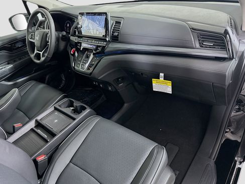 Used 2025 Honda Odyssey Elite image 24