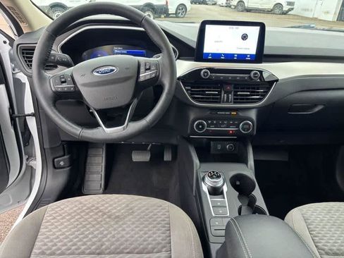 Used 2020 Ford Escape SE Sport FWD image 2