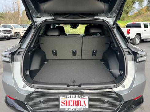 New 2026 Chevrolet Equinox EV LT image 7