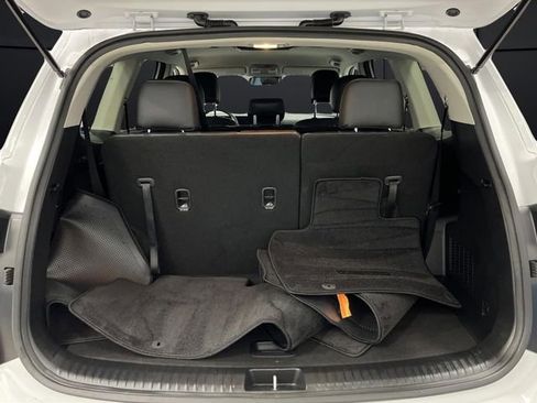 Used 2023 Kia Telluride LX image 13