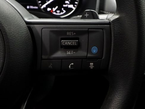 Certified 2024 Nissan Rogue SV image 30