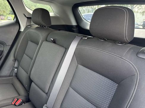Used 2022 GMC Terrain SLE w/ Driver Convenience Package FWD image 14