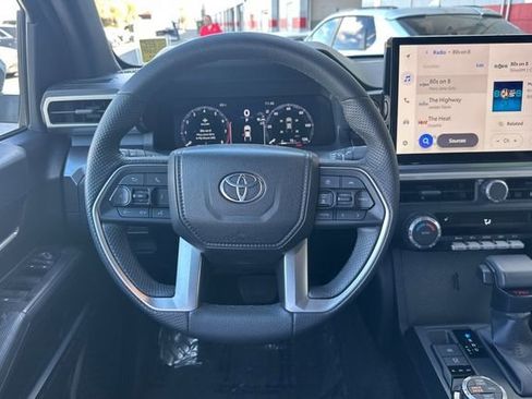 Used 2025 Toyota Tacoma TRD Off-Road image 16