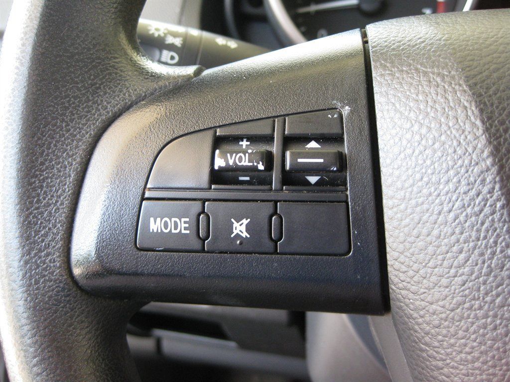 Used 2015 MAZDA MAZDA5 Sport FWD image 14