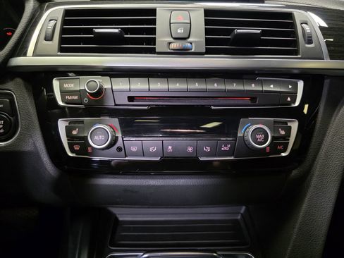 Used 2018 BMW 340i xDrive Sedan AWD/4WD image 26