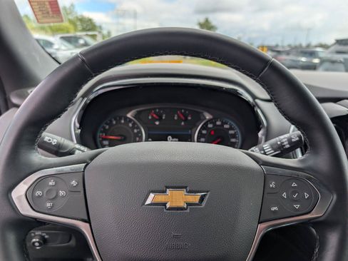 Used 2023 Chevrolet Traverse LT w/ Rear Camera Mirror Package AWD/4WD image 11