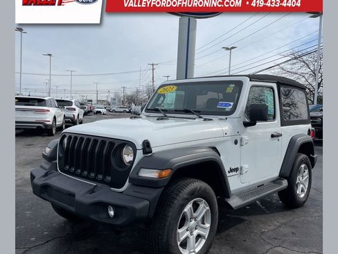 Used 2023 Jeep Wrangler Sport S image 1