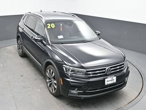Used 2020 Volkswagen Tiguan SEL Premium R-Line w/ 3rd Row Seat Package AWD/4WD image 22