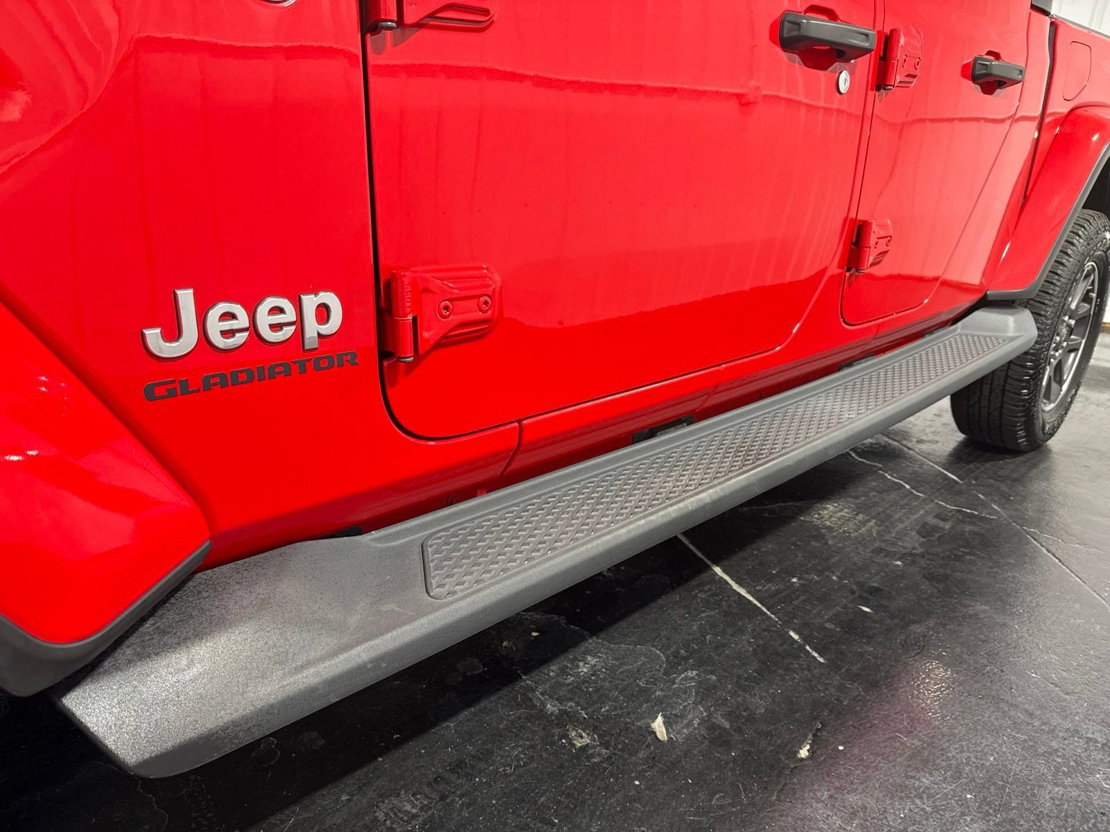 Used 2021 Jeep Gladiator Overland w/ Popular Equipment Package AWD/4WD image 46