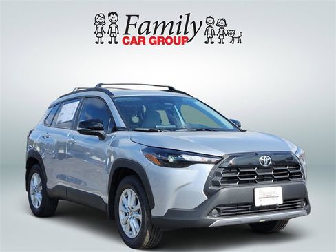 New 2026 Toyota Corolla Cross LE image 2