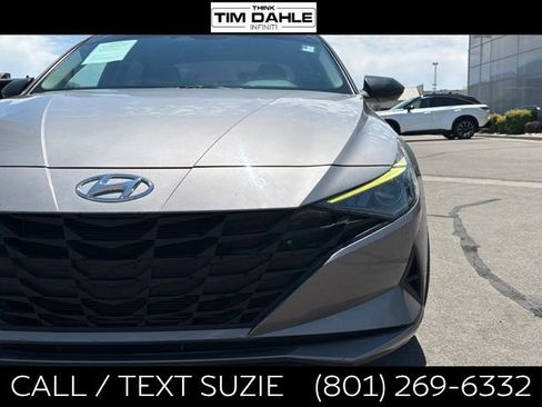 Used 2022 Hyundai Elantra SEL w/ Preferred Accessory Package FWD image 5