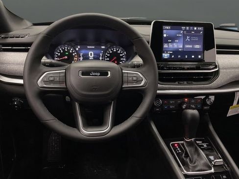 New 2025 Jeep Compass Latitude w/ Sun & Sound Group image 5