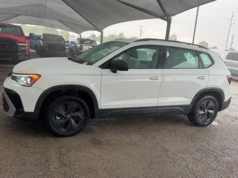 Used 2025 Volkswagen Taos S FWD image 3