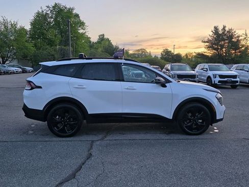 Certified 2025 Kia Sportage X-Line w/ Premium Package AWD/4WD image 9