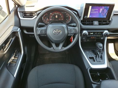 Certified 2023 Toyota RAV4 LE AWD/4WD image 14
