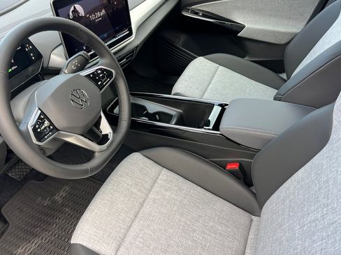 New 2025 Volkswagen ID.4 Pro image 10