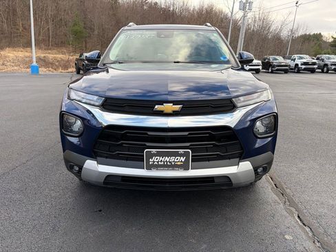 Used 2022 Chevrolet TrailBlazer LT w/ Convenience Package image 2