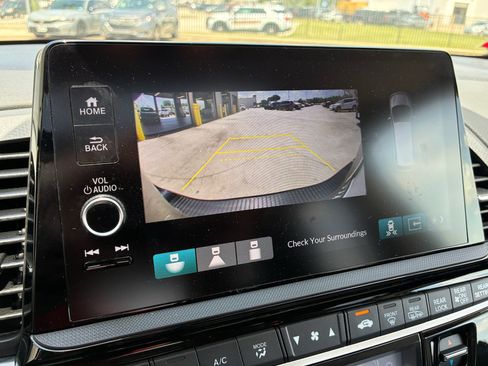 Certified 2026 Honda Odyssey Elite image 17