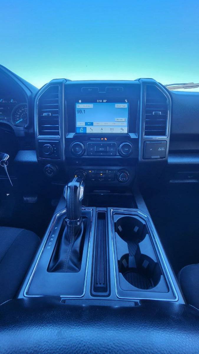 Used 2018 Ford F150 XLT w/ Equipment Group 302A Luxury AWD/4WD image 14