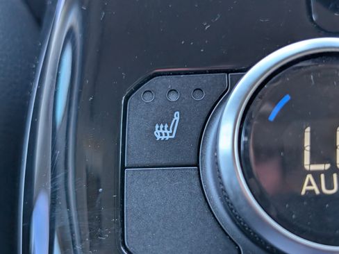 Used 2022 Toyota Highlander Bronze Edition image 20