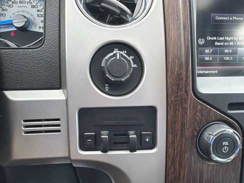 Used 2014 Ford F150 Lariat w/ Equipment Group 502A Luxury AWD/4WD image 7