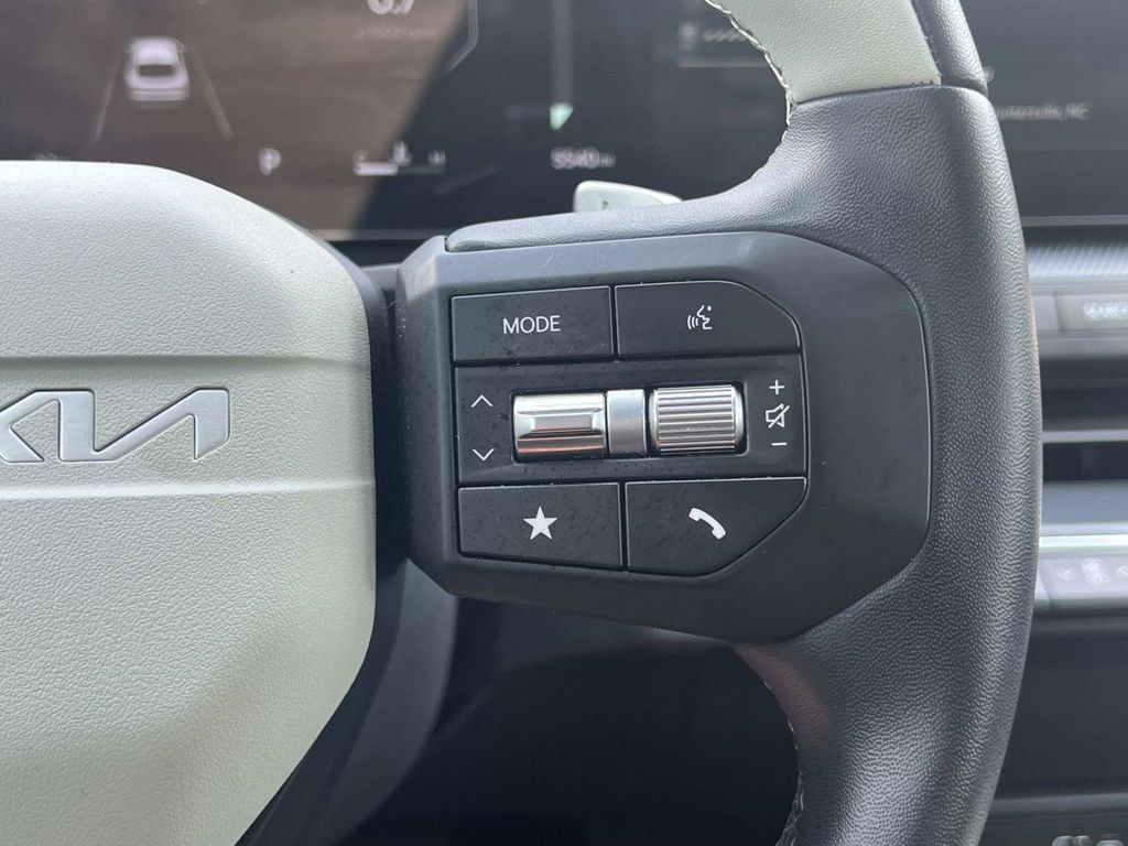 Used 2025 Kia K4 GT-Line w/ GT-Line Premium Package FWD image 31