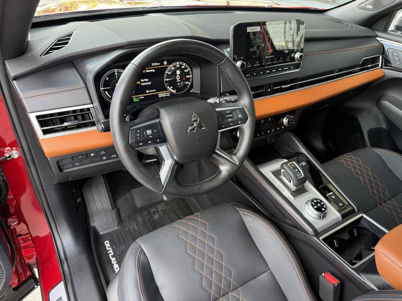 Used 2025 Mitsubishi Outlander SEL AWD/4WD image 15