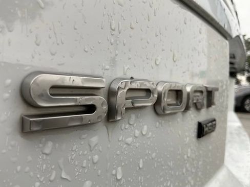Used 2020 Land Rover Range Rover Sport HSE AWD/4WD image 28