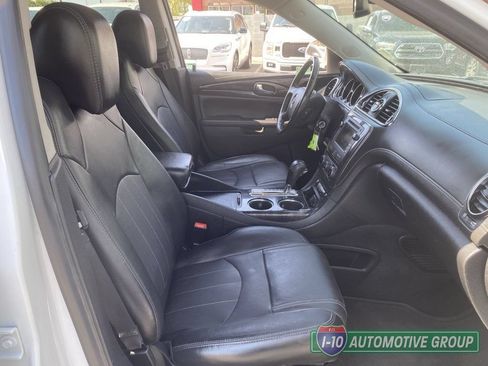 Used 2017 Buick Enclave Leather FWD image 11