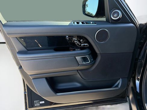 Used 2021 Land Rover Range Rover SV Autobiography Dynamic image 23