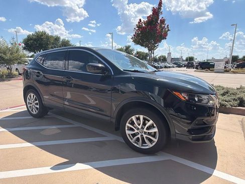 Used 2022 Nissan Rogue Sport S FWD image 7