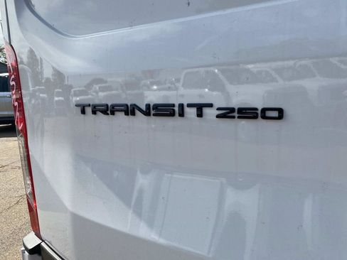 New 2026 Ford Transit 250 148 Medium Roof RWD image 4