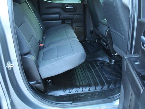 Used 2020 Chevrolet Silverado 1500 W/T w/ Z71 Off-Road Package AWD/4WD image 22