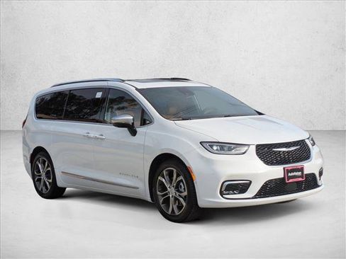 New 2026 Chrysler Pacifica Pinnacle FWD image 7
