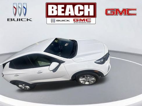 Used 2020 Buick Encore GX Preferred w/ Cold Weather Comfort Package FWD image 4
