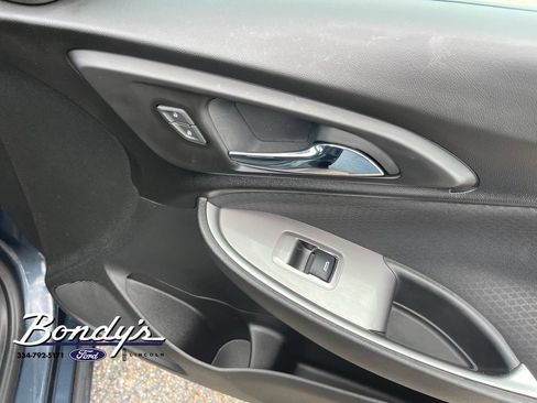 Used 2020 Chevrolet Malibu LS FWD image 19