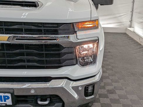 New 2026 Chevrolet Silverado 2500 LT image 10